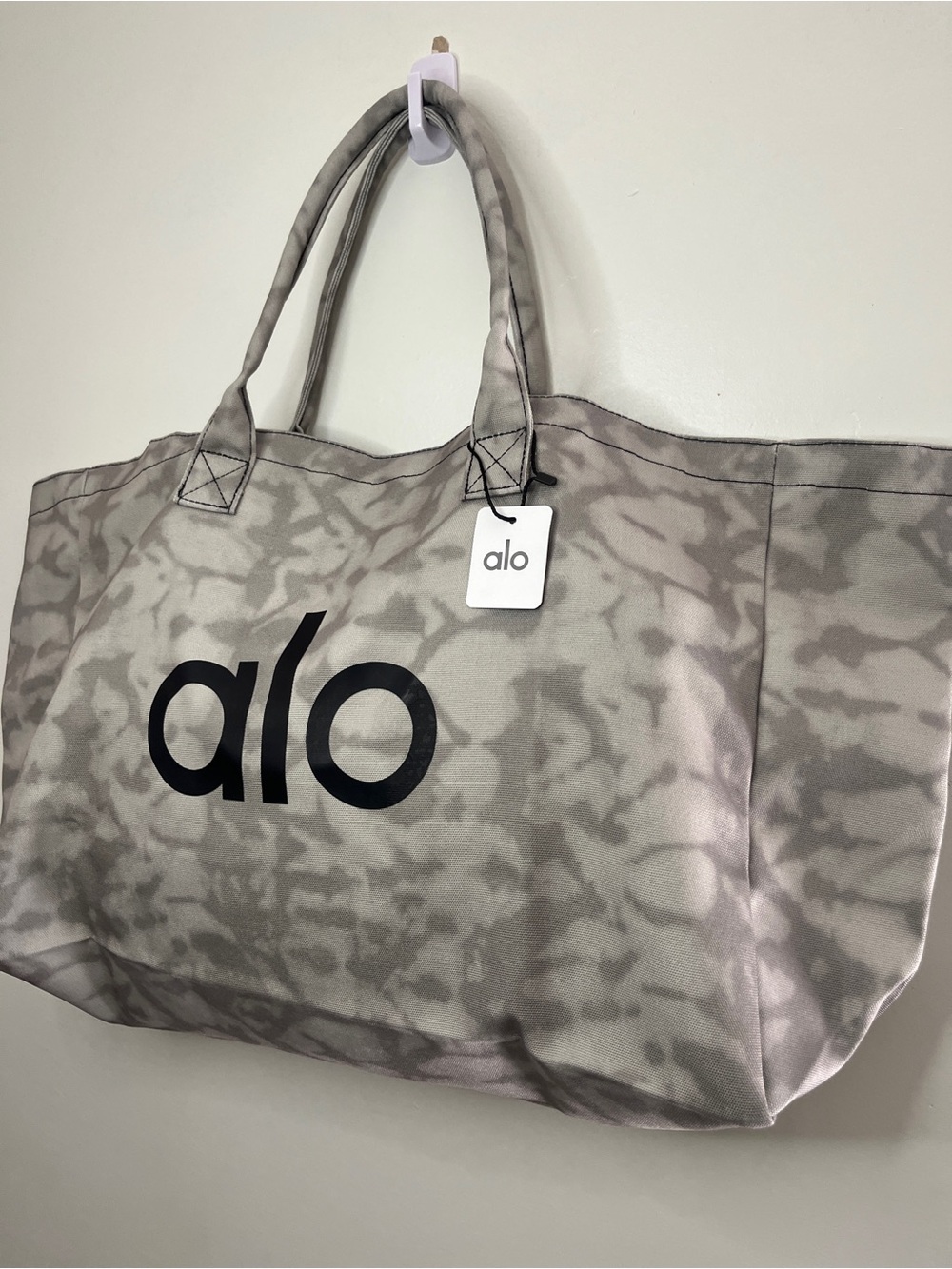 Alo Yoga Canvas Tote BRAND NEW WITH TAG!! - Picture 4 of 6